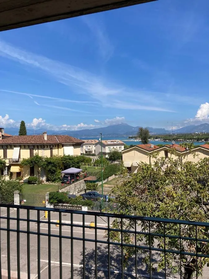 Bellview Home Peschiera del Garda Apartment