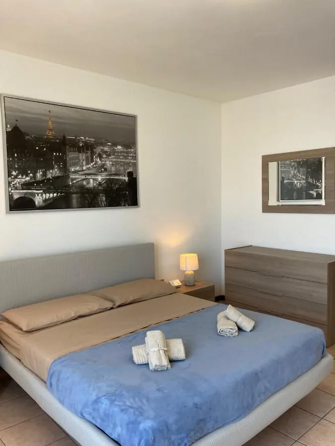 Bellview Home Peschiera del Garda 0*,  Italy